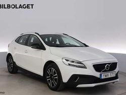 Vit Begagnad 2018 Volvo V40 CC Kombi | 199 800 kr (Marknadspris)