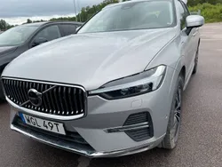 Silver (silver dawn metallic) Begagnad 2022 Volvo XC60 Inscription SUV | 485 000 kr (Marknadspris)