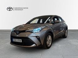 Mörkgrå Begagnad 2020 Toyota C-HR Active SUV | 214 900 kr (Marknadspris)
