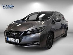 Grå Begagnad 2023 Nissan Leaf N-Connecta Halvkombi | 299 000 kr