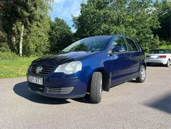 Blå Begagnad 2007 VW Polo Comfortline Halvkombi | 27 900 kr (Marknadspris)