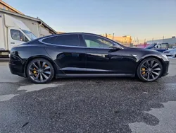 Svart Begagnad 2015 Tesla Model S Sedan | 215 000 kr