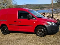Röd Begagnad 2015 VW Caddy Minibuss | 99 000 kr (Bra pris)