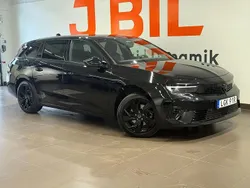 Svart Begagnad 2024 Opel Astra Kombi | 289 900 kr (Marknadspris)