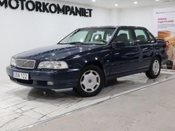Mörkblå Begagnad 1998 Volvo S70 Sedan | 39 900 kr (Marknadspris)
