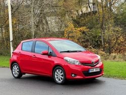 Röd Begagnad 2012 Toyota Yaris Active Halvkombi | 44 700 kr (Bra pris)
