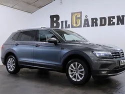 Mörkgrå Begagnad 2021 VW Tiguan Allspace SUV | 304 900 kr (Marknadspris)