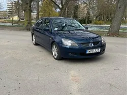 Blå Begagnad 2005 Mitsubishi Lancer Sedan | 20 000 kr (Bra pris)
