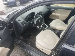 Svart Begagnad 2001 Ford Mondeo Sedan | 13 900 kr (Marknadspris)
