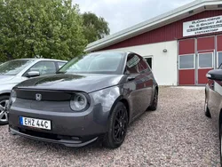 Ljusgrå Begagnad 2020 Honda e Halvkombi | 179 000 kr (Bra pris)