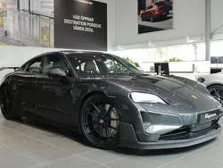 Grå Ny 2025 Porsche Taycan Turbo GT Sedan | 2 834 000 kr