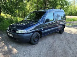 Blå Begagnad 2001 Peugeot Partner Minibuss | 5 000 kr (Bra pris)