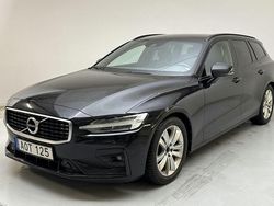 Svart Begagnad 2019 Volvo V60 R-Design Kombi | 199 000 kr (Marknadspris)