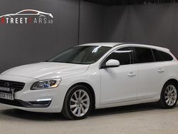 Vit Begagnad 2015 Volvo V60 Momentum Kombi | 109 000 kr (Marknadspris)