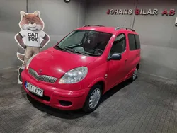 Röd Begagnad 2005 Toyota Yaris Verso Minibuss | 29 900 kr (Marknadspris)