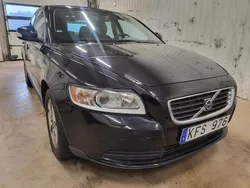 Svart Begagnad 2010 Volvo S40 Kinetic Sedan | 39 900 kr (Bra pris)