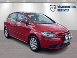 Röd Begagnad 2009 VW Golf Trendline Halvkombi | 43 000 kr (Bra pris)