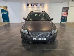 Grå Begagnad 2004 Volvo V50 Kombi | 29 900 kr (Marknadspris)