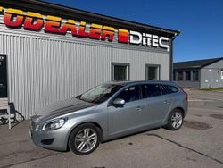 Silver Begagnad 2010 Volvo V60 Summum Kombi | 159 900 kr (Marknadspris)