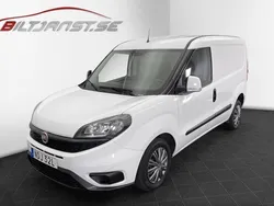 Vit Begagnad 2020 Fiat Doblò Minibuss | 129 900 kr (Marknadspris)