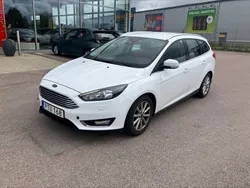 Vit Begagnad 2017 Ford Focus Titanium Kombi | 99 900 kr (Bra pris)