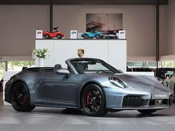 Flerfärgad Ny 2025 Porsche 911 Cab | 2 195 700 kr