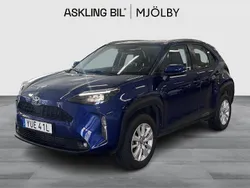 Mörkblå Begagnad 2022 Toyota Yaris Cross Active SUV | 269 000 kr (Marknadspris)