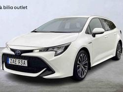 Vit Begagnad 2019 Toyota Corolla Kombi | 189 900 kr