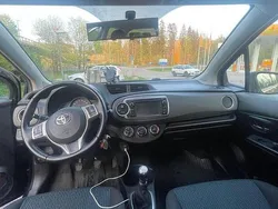 Svart Begagnad 2012 Toyota Yaris Active Halvkombi | 56 000 kr (Marknadspris)
