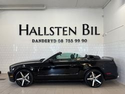 Svart Begagnad 2013 Ford Mustang Cab | 179 900 kr (Bra pris)
