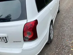 Vit Begagnad 2008 Toyota Avensis Kombi | 27 500 kr (Marknadspris)