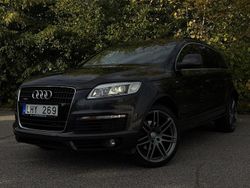 Grå Begagnad 2008 Audi Q7 S-Line SUV | 129 000 kr