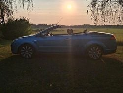 Blå Begagnad 2007 Ford Focus Cabriolet Cab | 45 000 kr