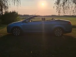 Blå Begagnad 2007 Ford Focus Cabriolet Cab | 45 000 kr