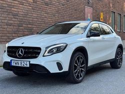 Vit Begagnad 2017 Mercedes GLA200 SUV | 219 500 kr (Marknadspris)