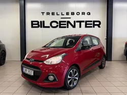 Röd Begagnad 2015 Hyundai i10 Halvkombi | 59 900 kr (Marknadspris)