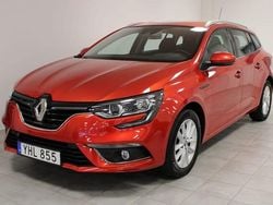 Röd Begagnad 2017 Renault Mégane GrandTour Zen Kombi | 114 900 kr (Marknadspris)