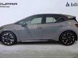 Grå Begagnad 2023 Cupra Born e-Boost Halvkombi | 279 900 kr (Marknadspris)