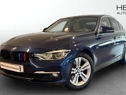 Blå (blue) Begagnad 2016 BMW 330 Luxury Line Sedan | 178 700 kr (Bra pris)