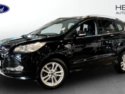 Svart (black) Begagnad 2016 Ford Kuga SUV | 144 900 kr (Marknadspris)