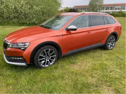 Orange Begagnad 2020 Skoda Superb Business Line Kombi | 310 000 kr (Marknadspris)