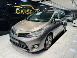 Brun Begagnad 2014 Toyota Verso Edition Minibuss | 79 900 kr (Dyr)