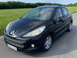 Svart Begagnad 2011 Peugeot 207 Halvkombi | 32 500 kr (Marknadspris)