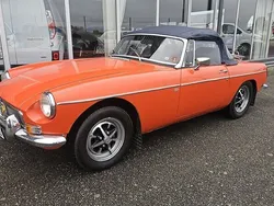 Orange Begagnad 1973 MG B | 99 900 kr