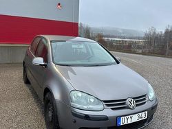 Begagnad 2005 VW Golf IV Halvkombi | 21 900 kr (Marknadspris)