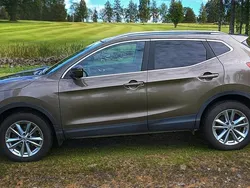 Brun Begagnad 2015 Nissan Qashqai SUV | 130 000 kr (Marknadspris)