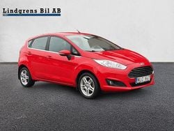 Röd Begagnad 2013 Ford Fiesta Titanium Halvkombi | 59 900 kr (Marknadspris)