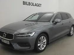 Grå Begagnad 2021 Volvo V60 Momentum Kombi | 299 800 kr (Marknadspris)