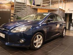 Blå Begagnad 2013 Ford Focus Titanium Halvkombi | 64 900 kr (Lite dyr)