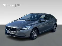 Grå Begagnad 2017 Volvo V40 Momentum Kombi | 169 900 kr (Marknadspris)